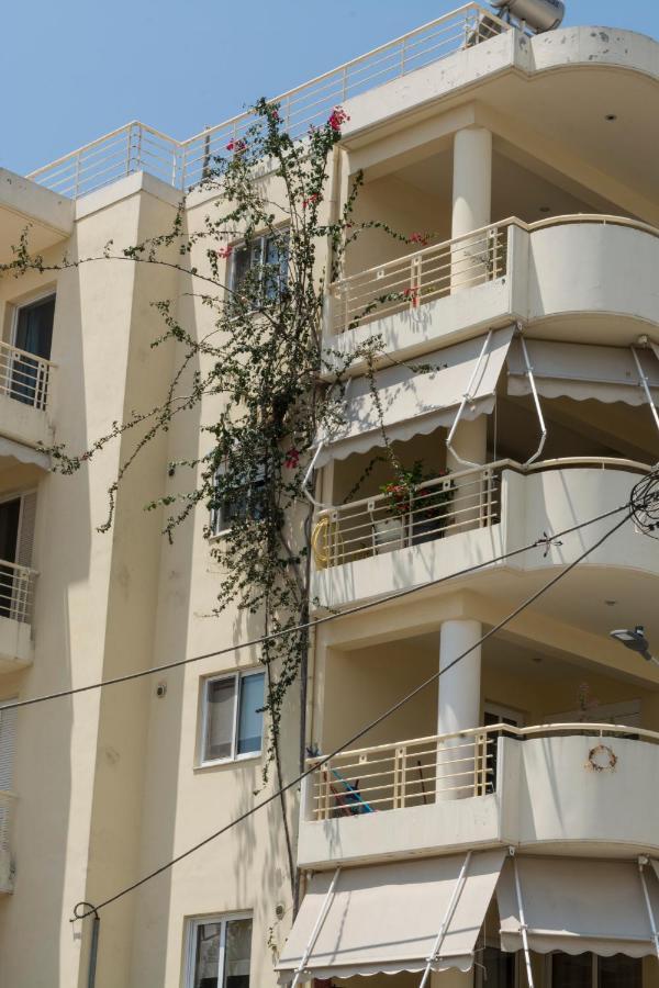 Nora'S Home Kalamata Exterior photo